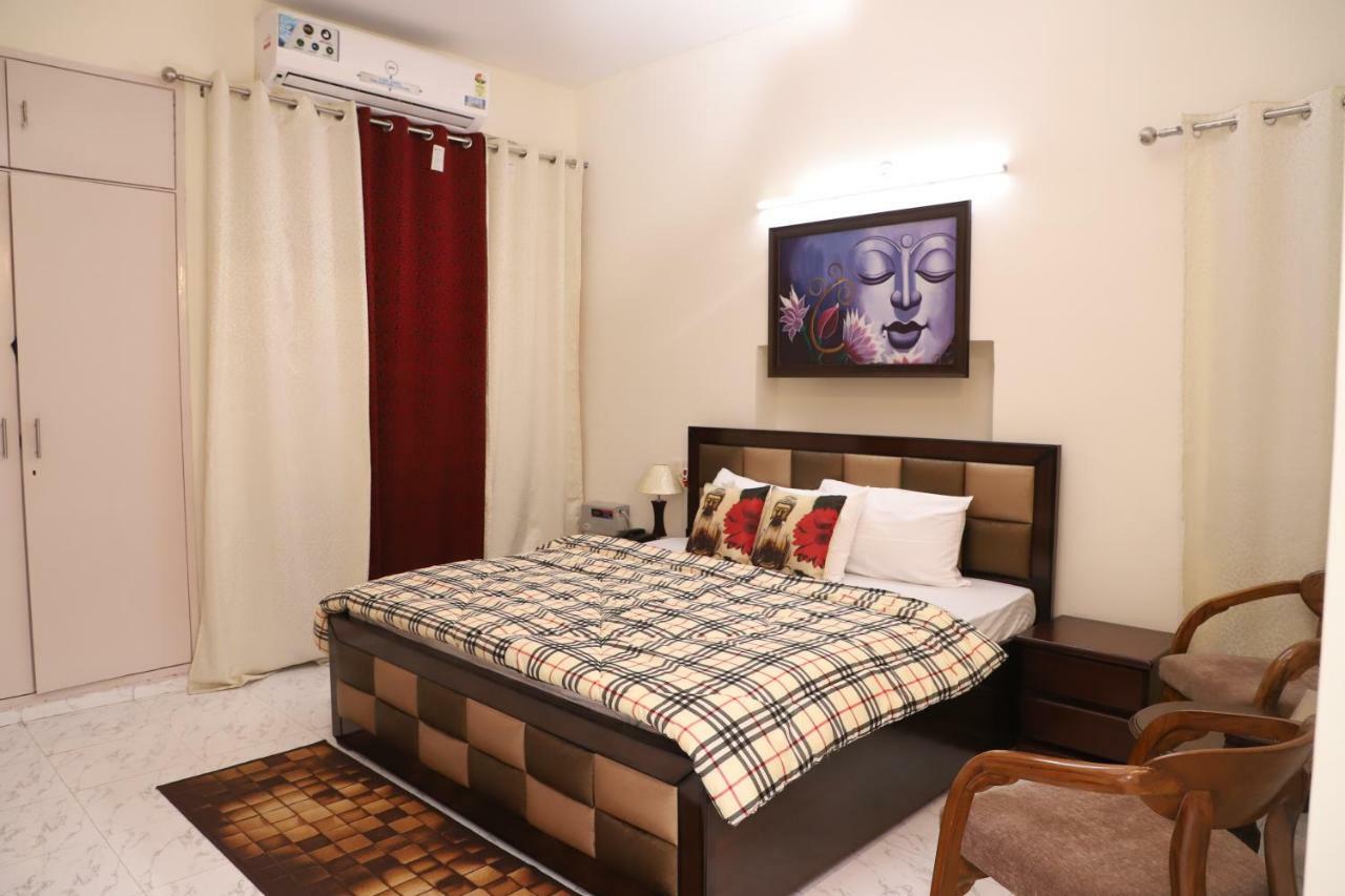 Maplewood Guest House, Neeti Bagh, New Delhiit Is A Boutiqu Guest House - Room 5 Dış mekan fotoğraf