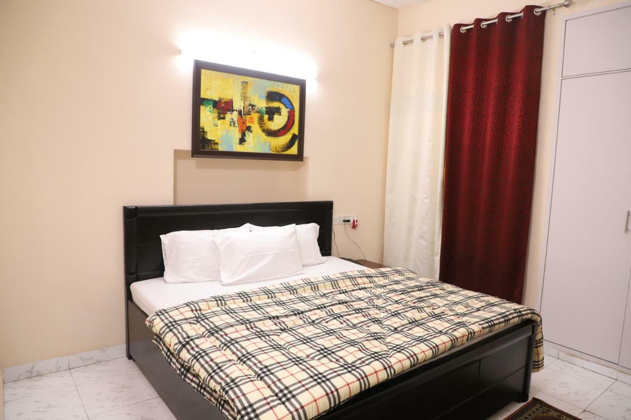 Maplewood Guest House, Neeti Bagh, New Delhiit Is A Boutiqu Guest House - Room 5 Dış mekan fotoğraf